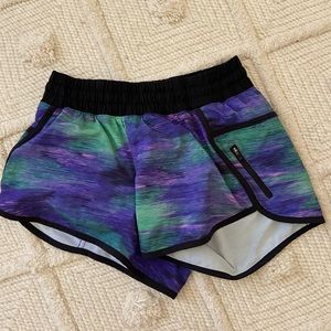 Lululemon tracker shorts